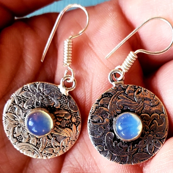***$15 Sale*** New Opal Opalite Silver Earrings. - Picture 8 of 12